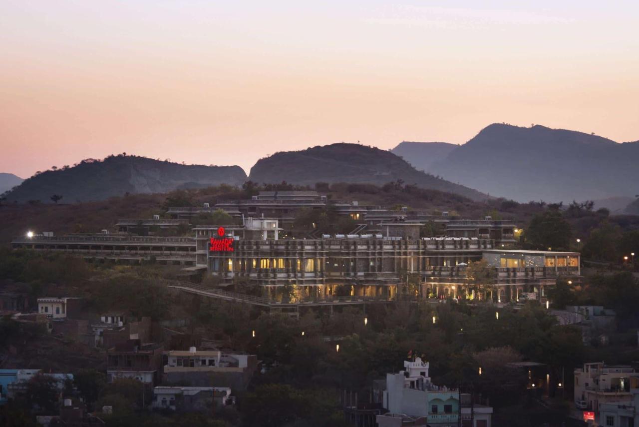 Ramada Udaipur Resort & Spa Exteriör bild