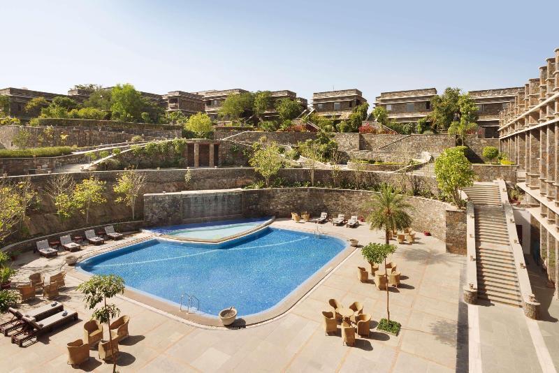 Ramada Udaipur Resort & Spa Exteriör bild